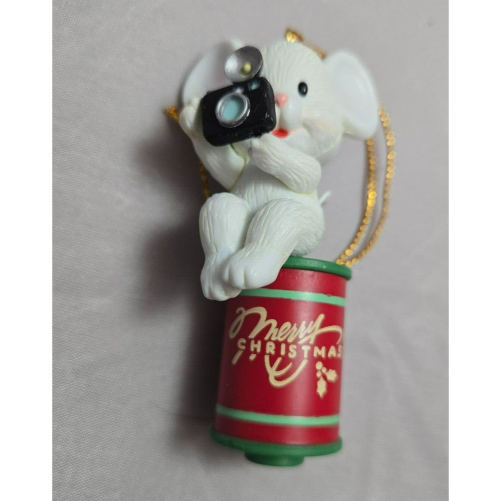 Vintage 1992 Lustre Fame Resin “Christmas Mouse with Camera and Film" No Box
